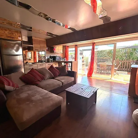 Villa Climatisée 35m² Avec Terrasse, Capacité 2-4 Pers., Parking - Fr-1-867-5