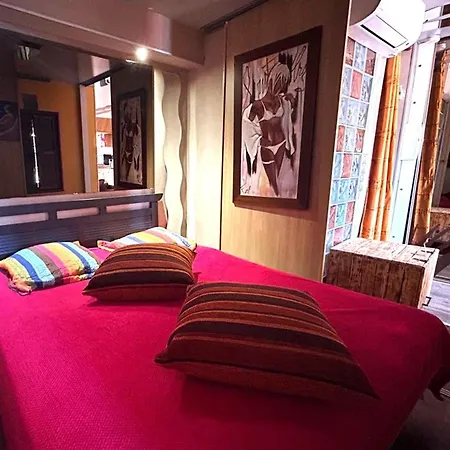 Villa Climatisée 35m² Avec Terrasse, Capacité 2-4 Pers., Parking - Fr-1-867-5 *